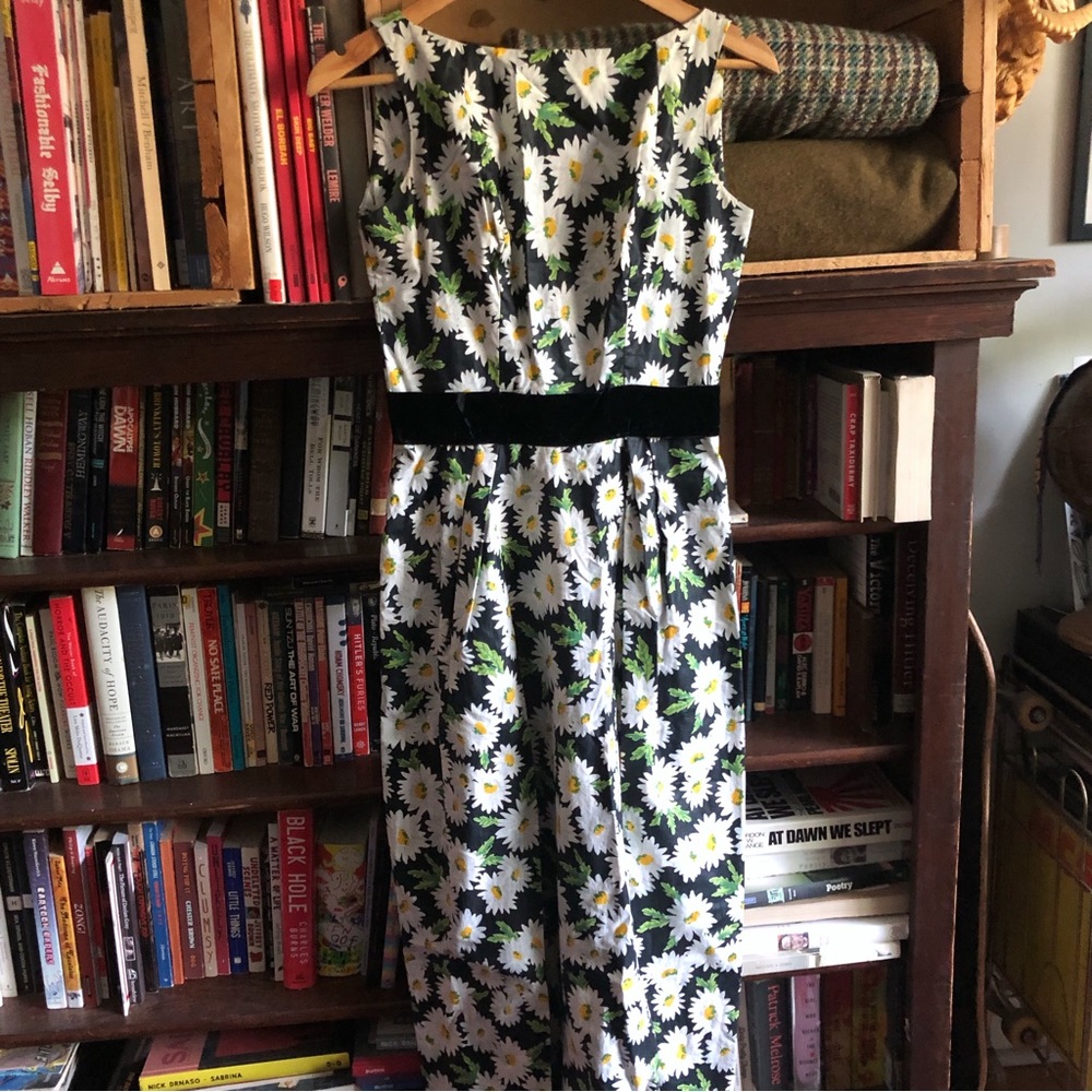 Vintage daisy maxi dress